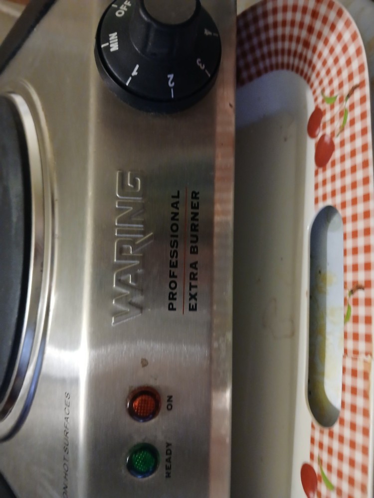 Waring WEB300 1300Watts Single Burner-Used