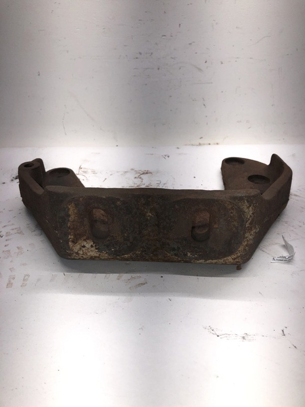 Mack E6 Engine Mount 158GB853 (548-10124)