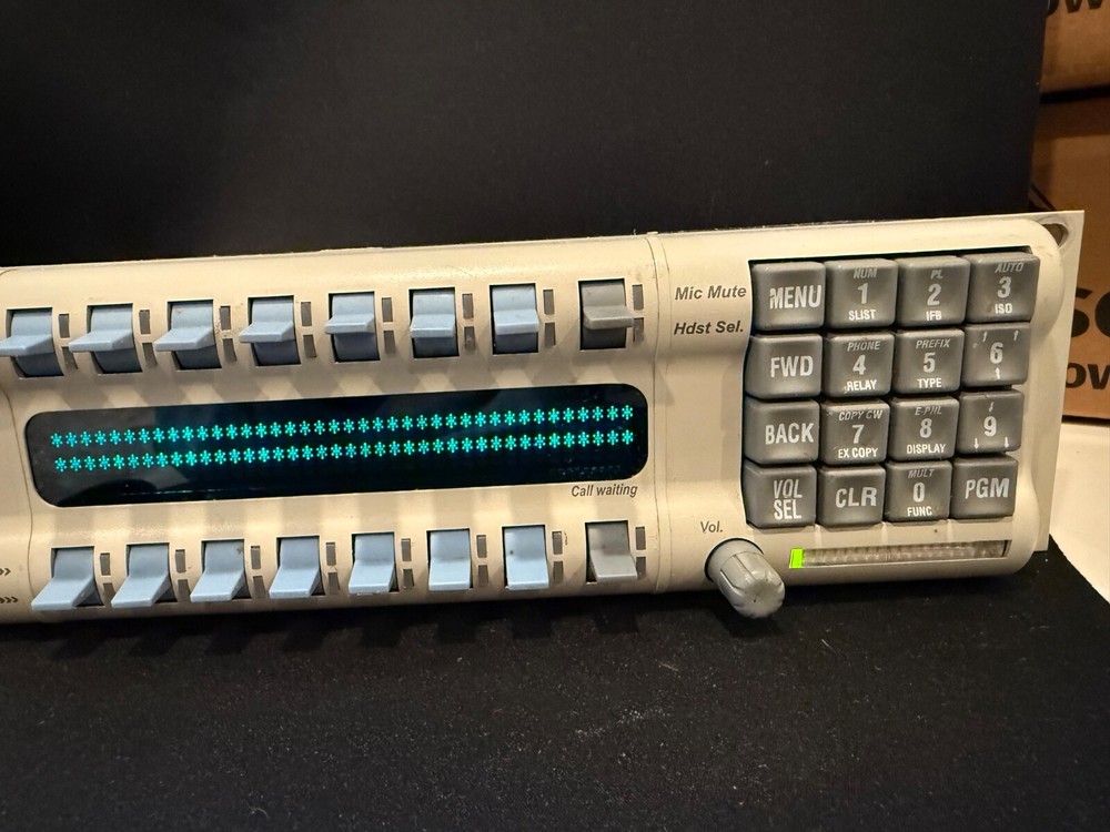 RTS Telex KP-32 Matrix Intercom Station 90007656000 white