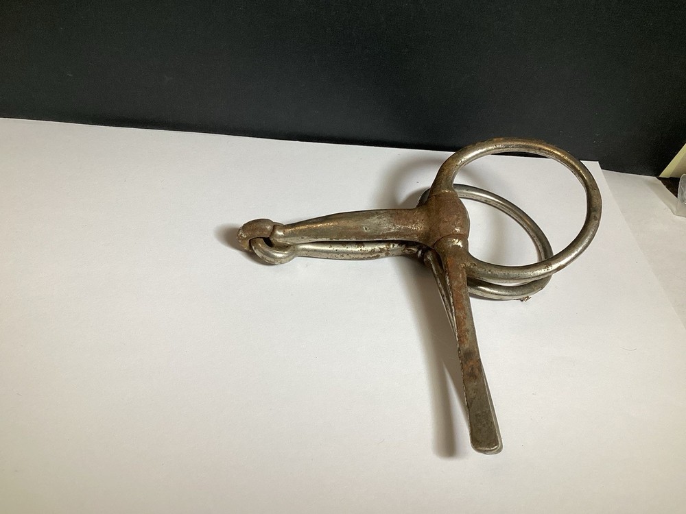 USED SNAFFLE BIT HORSE/PONY EQUESTRIAN