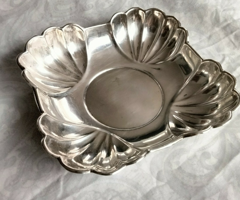 Concord Silversmiths Ltd Sterling Silver Candy - Nut Bowl - 100 grams .925 AG