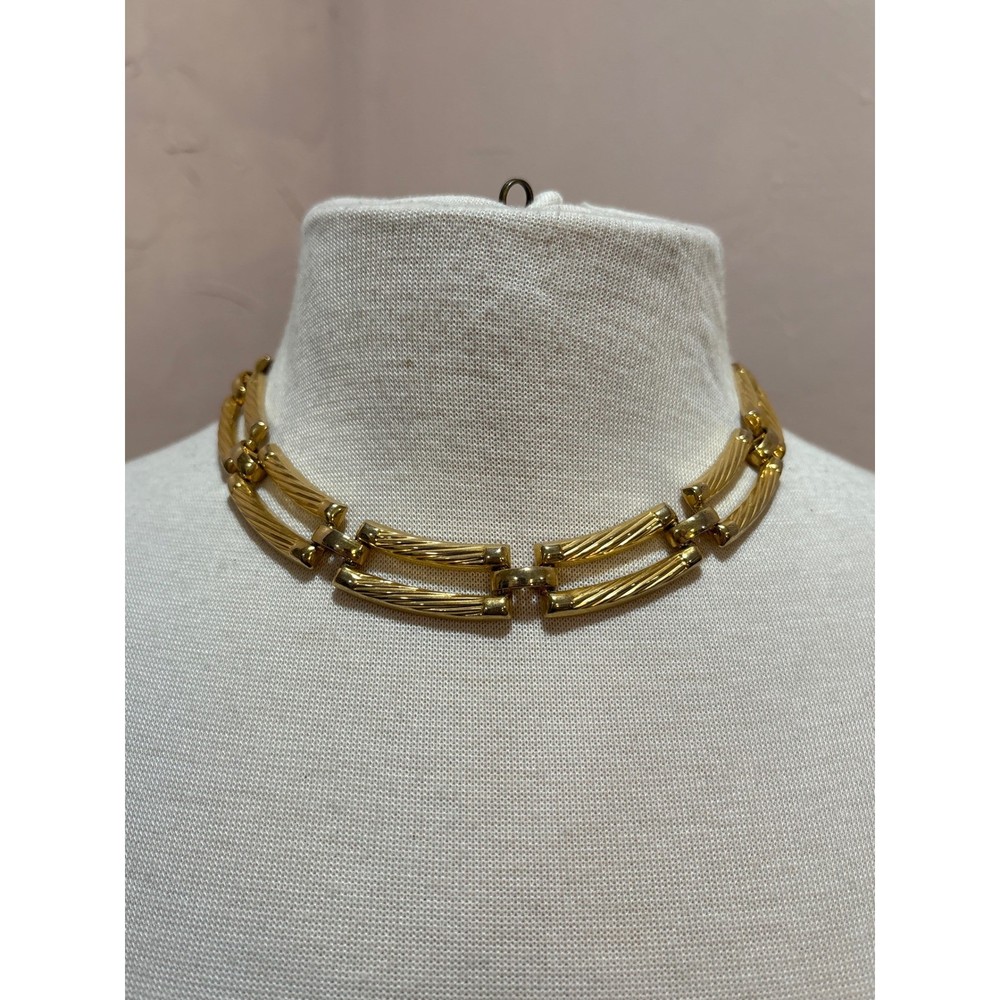 Vintage 80s Modernist Gold Tone Textured Rectangular Link Collar Choker Necklace