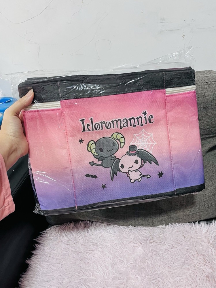 Lloromannic storage bag