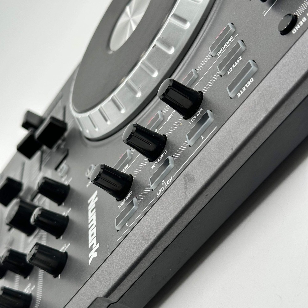 Numark N382 DJ Mixer