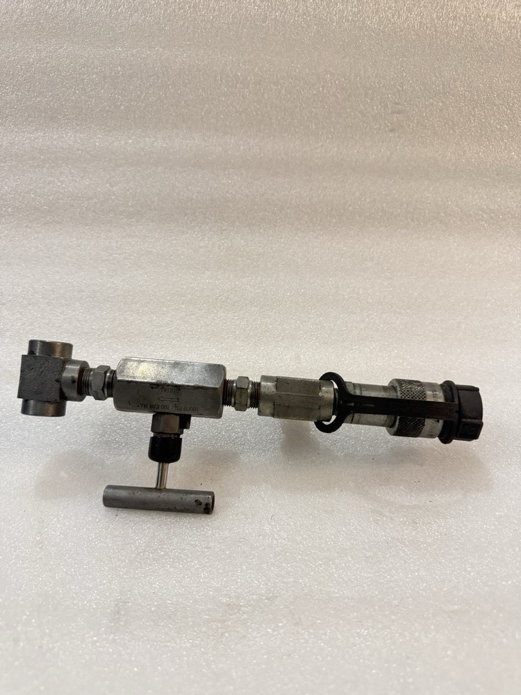 ENERPAC V-82 HYDRAULIC NEEDLE VALVE