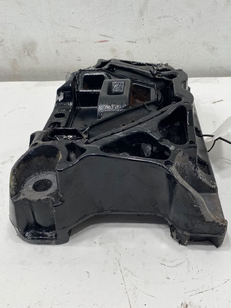 Freightliner Engine Mount 0134095000 (548-12873)