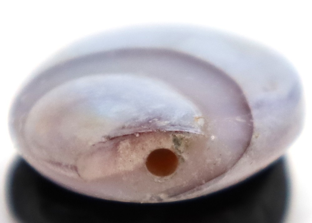 Ancient Tibetan Agate Stone Bead with rare Pattern in good Condition