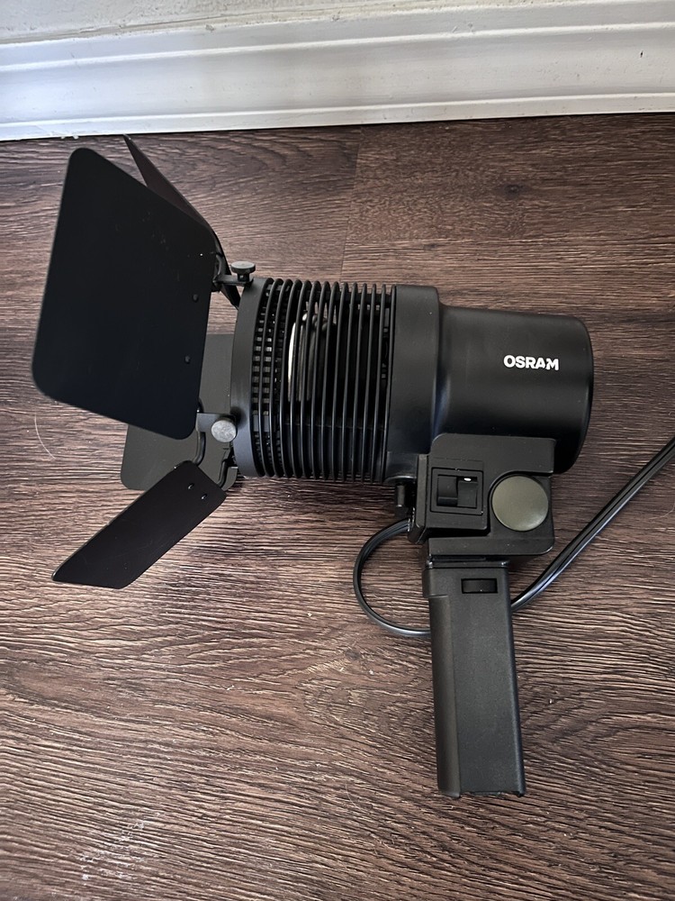 Osram Continuous Light Studio SLP 1000 - 1000W Light. Cooling Fan Inside.