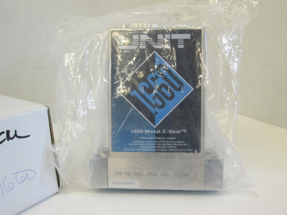UNIT UFM-1660 Mass Flow Controller, SIH4, 500 SCCM, Used