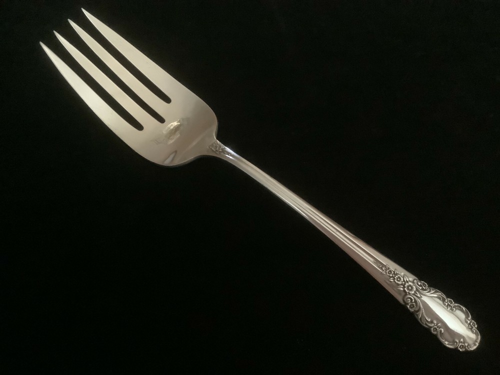 International BRIDAL VEIL serving fork