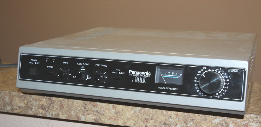 Panasonic Satellite Receiver C-1000 - Tested good