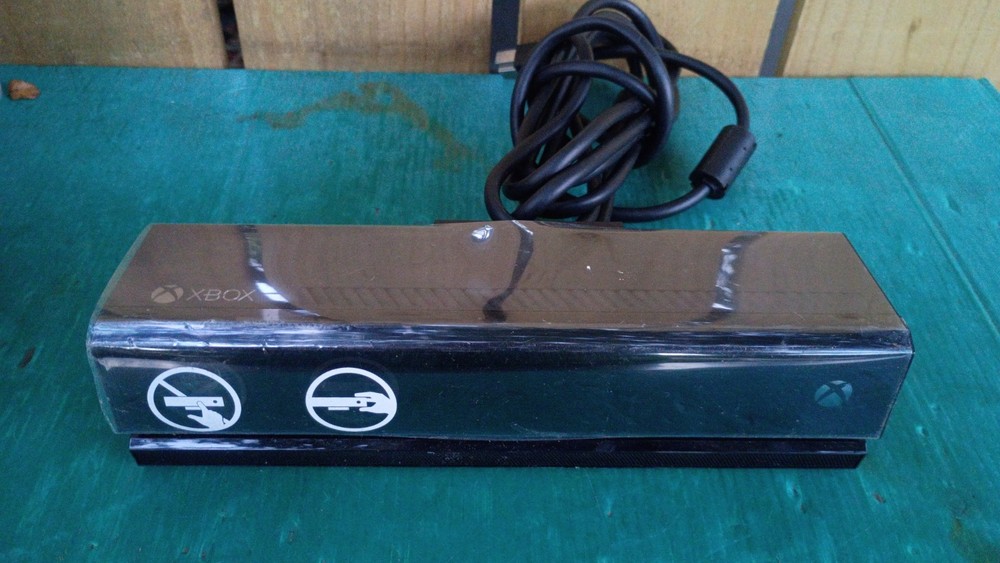 Microsoft Xbox One Kinect Wired Motion Sensor Black Model 1520