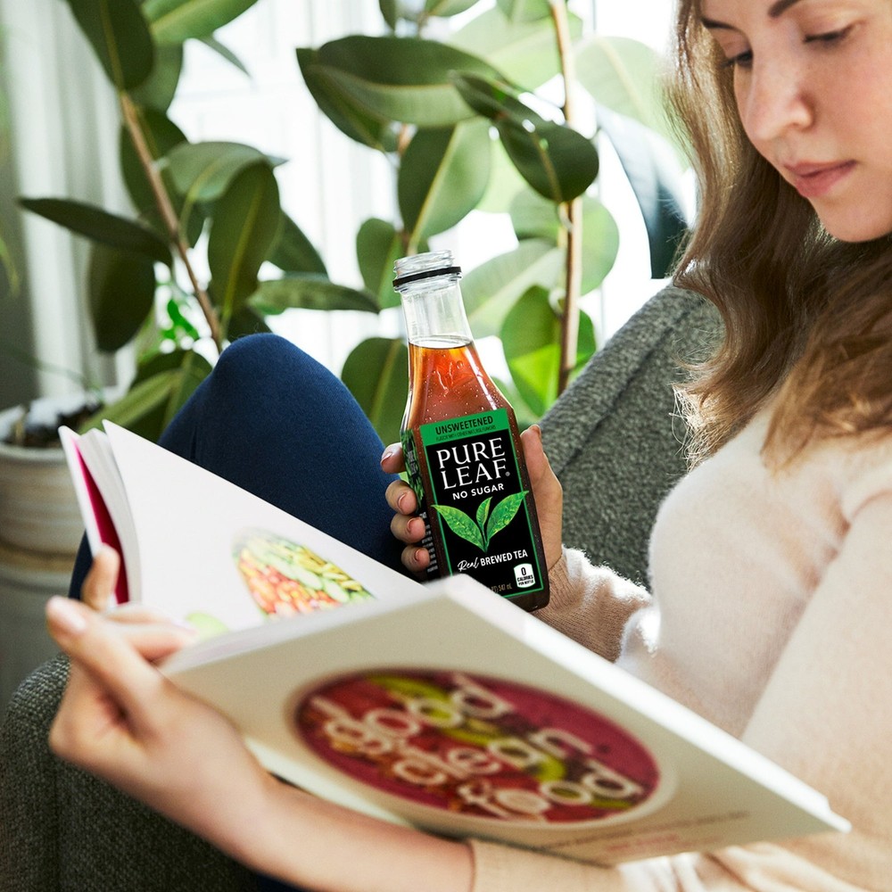 Pure Leaf Iced Tea, Unsweetened Real Brewed Tea, Zero Sugar & Zero Calories, 18
