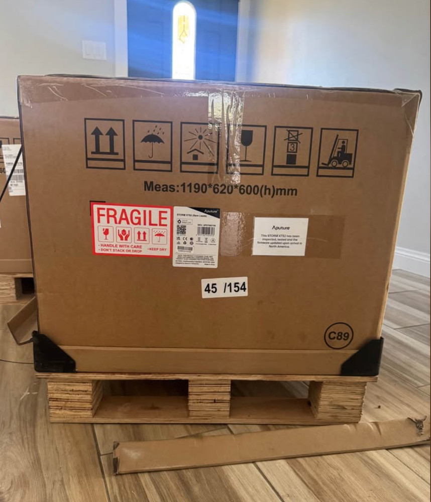 NEW Aputure storm xt52 . In box.