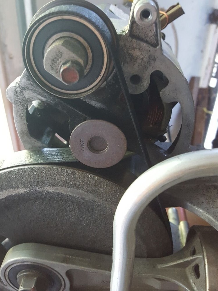 1 pc Black Air Compressor Belt D55168 - Perfect for Efficient Machine Operation