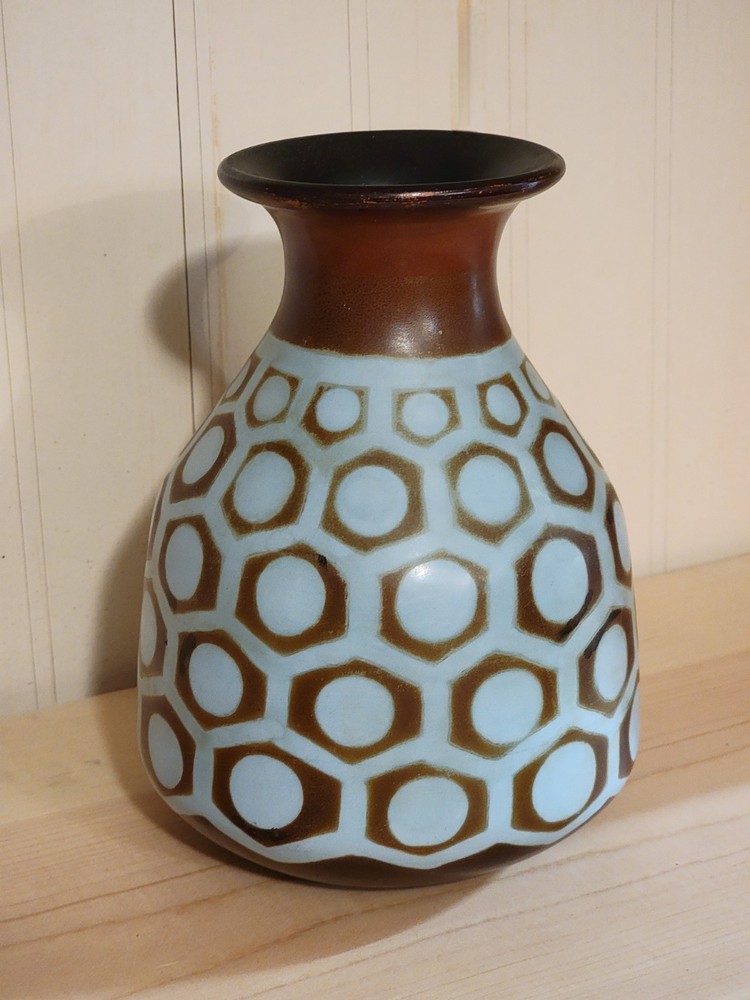 Handmade Pottery from Peru Brown & Blue Geometric Pattern Vase