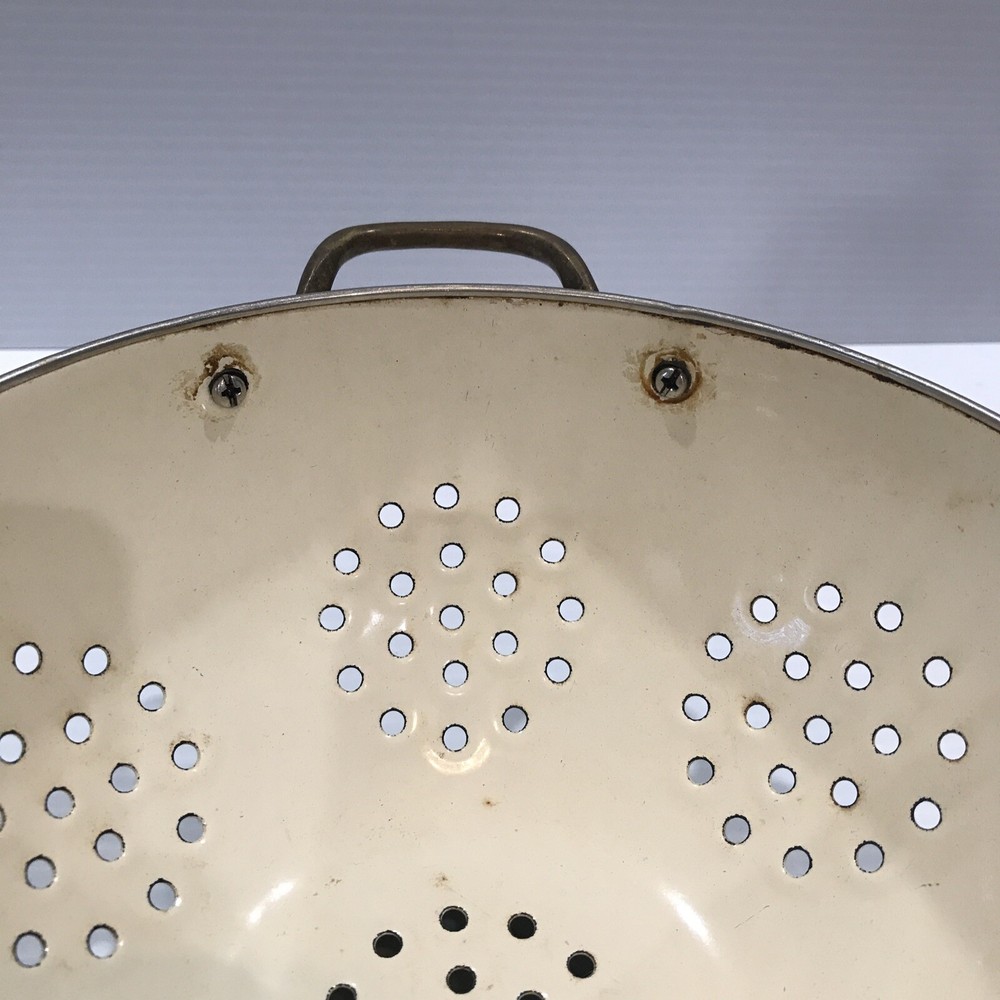 Rustic Primitive Vintage White Enamel Collander Floral Print Accent Brass Handle
