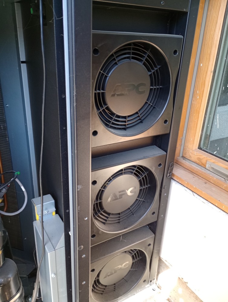 apc in row air conditioner