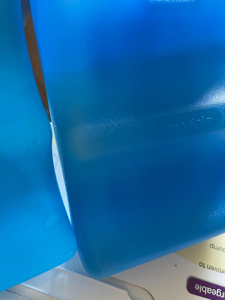 (2) Medela ice packs used #1