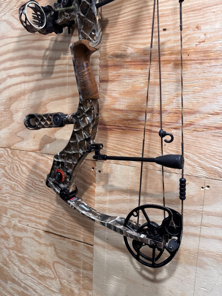 Mathews Heli M Compound Bow RH 60-70 26.5"