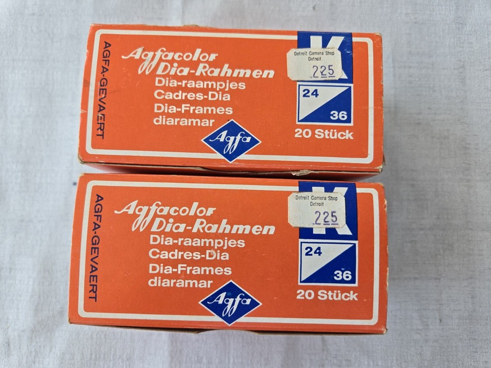 AGFACOLOR DIA-RAHMEN SLIDE FRAMES, 30 slide holders Extra Thin 24/36
