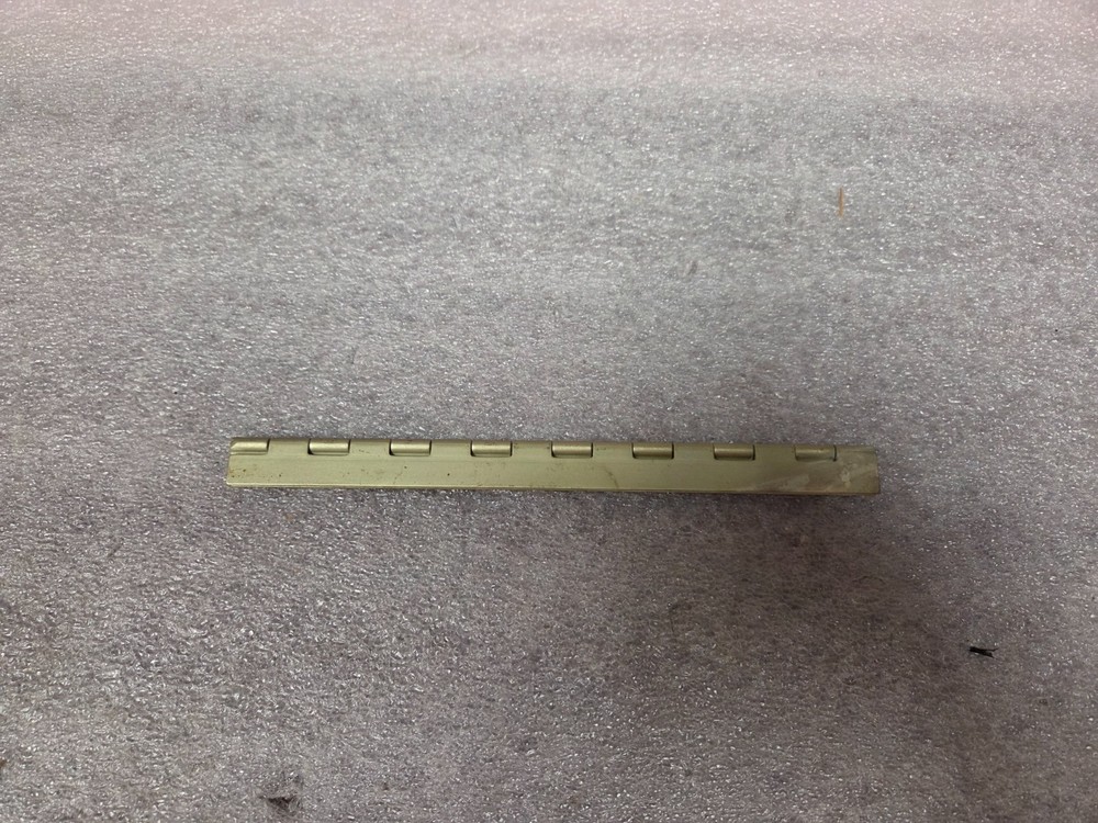 '1 PIECE' - PN# MS20001P2 - HINGE