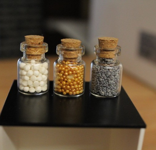 DOLLS HOUSE = 3 Pharmacy Jars