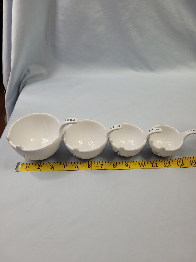 White Kitty Cat Nesting Stackable Measuring Cups 1 Cup, 1/2, 1/3, 1/4 EUC. 32
