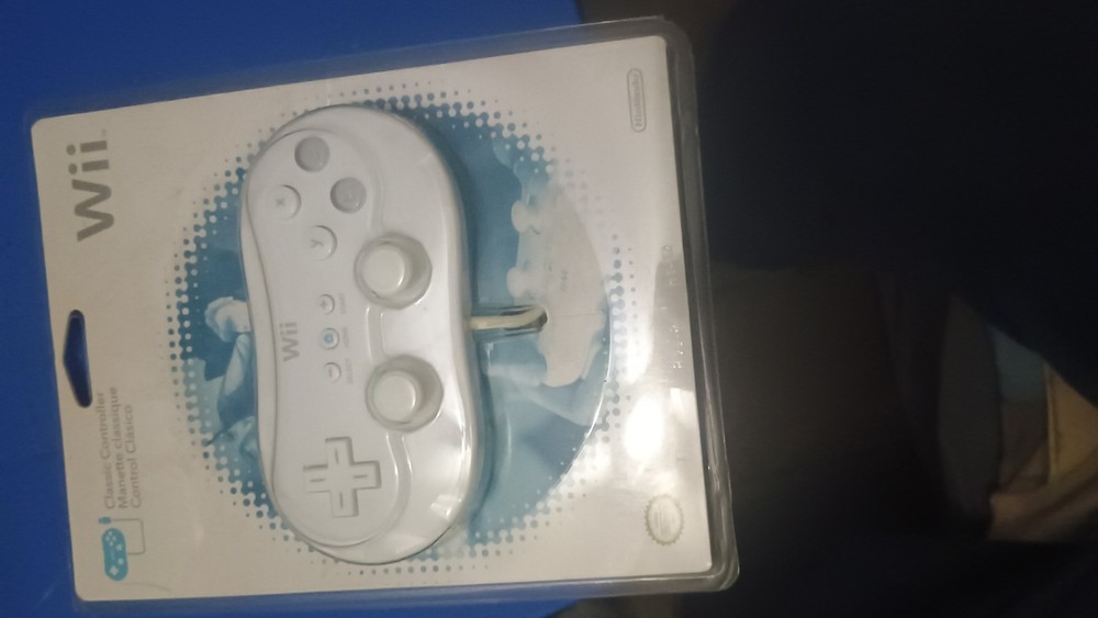 Nintendo 2110266 Wii Classic Controller - White