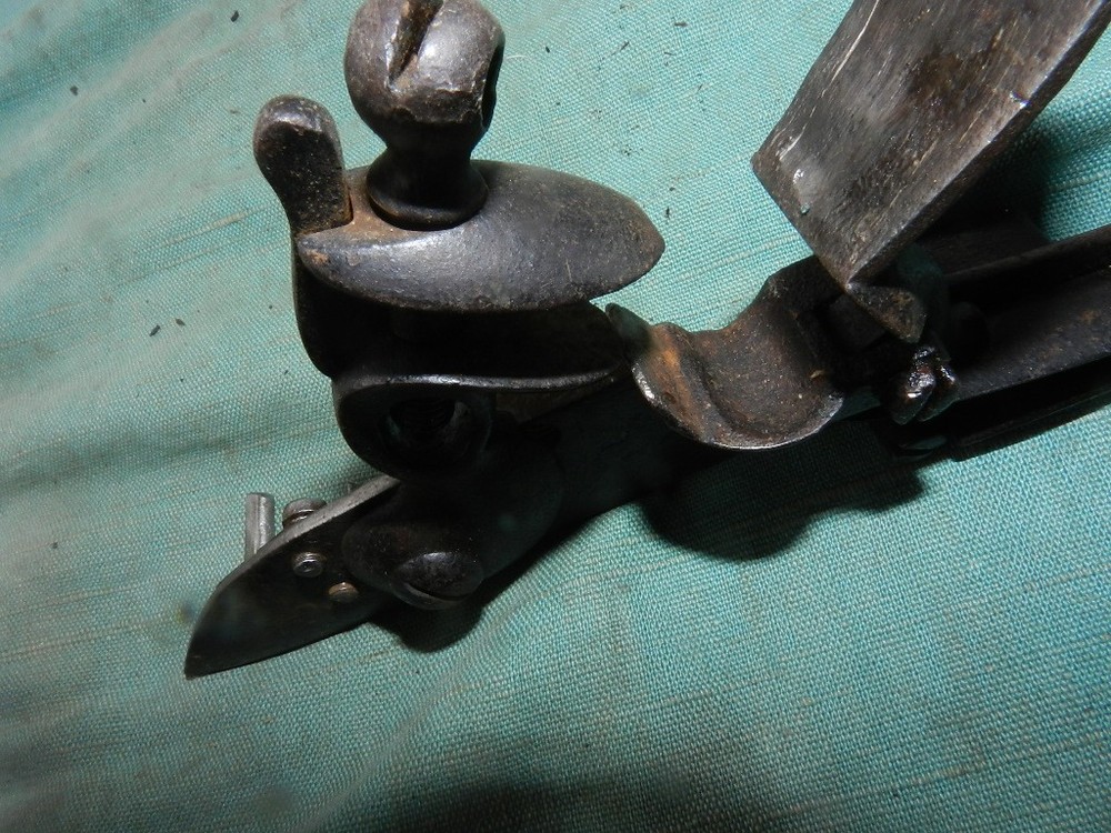 Early Tower with Crown Brown Bess Complete Flintlock Lock