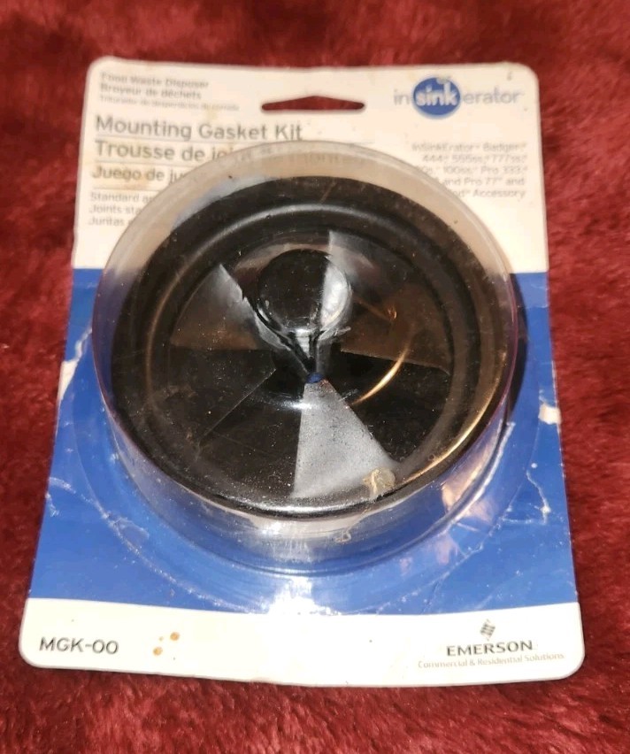New  InSinkErator Mounting Gasket  Black MGK-OO  Open Package