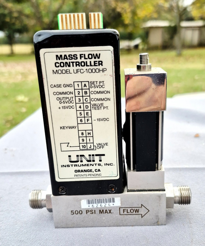 Unit UFC-1100 HP Mass Flow Controller Range 200 SCCM Gas CF4