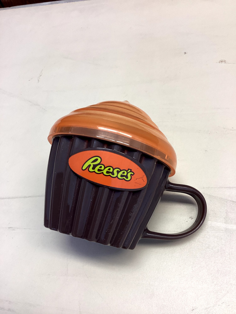 Evri Plastic Reese's Cup With Lid Snack Nuts Candy Cupcake