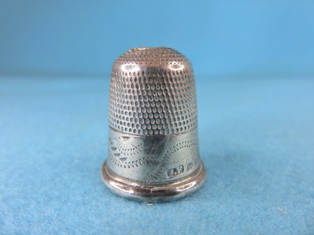 1916 Hallmarked Silver Thimble