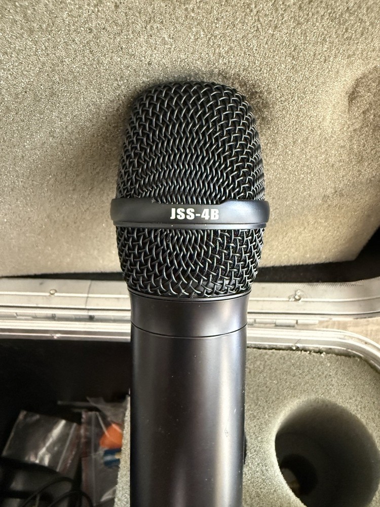 JTS JSS-4B ( 507-500MHz ) Handheld Wireless Microphone ( one Unit )