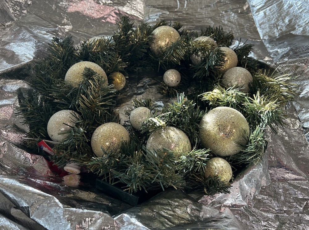 Artificial CHRISTMAS WREATH With PINE CONES 20” Across Front, 5” Deep Pre-Owned