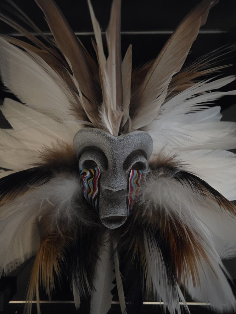 (004) Robert Shields SIGNED Artisan Feathered Tribal Mask