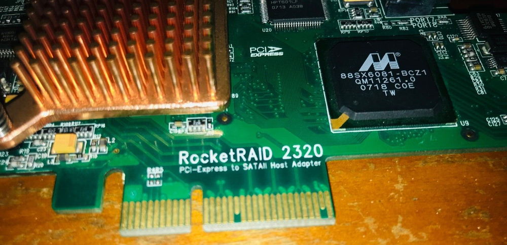 HighPoint RocketRAID 2320 PCI-Express to SATAII Host Adapter
