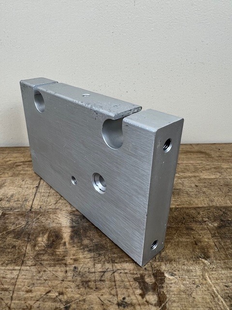 Doyon Pizza Sheeter - Inferior (Lower) Roller Holder - PC100013