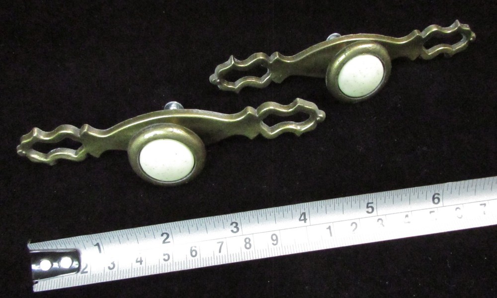 Vintage Brass DRAWER PULLS Knobs Button Handle w Back Plates Canada CK3144 SP13