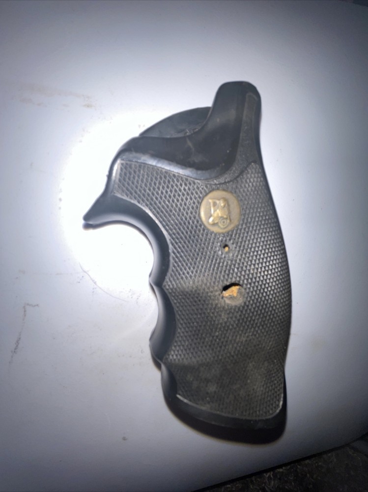 Pachmayr Model TR-GP   fits Taurus