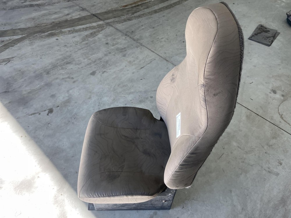 Volvo VNL Seat - Used