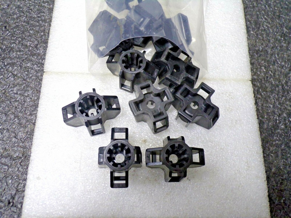(20pk) THOMAS & BETTS, CABLE FASTENING SYSTEM, STUD SIZE 1/2, (RG)