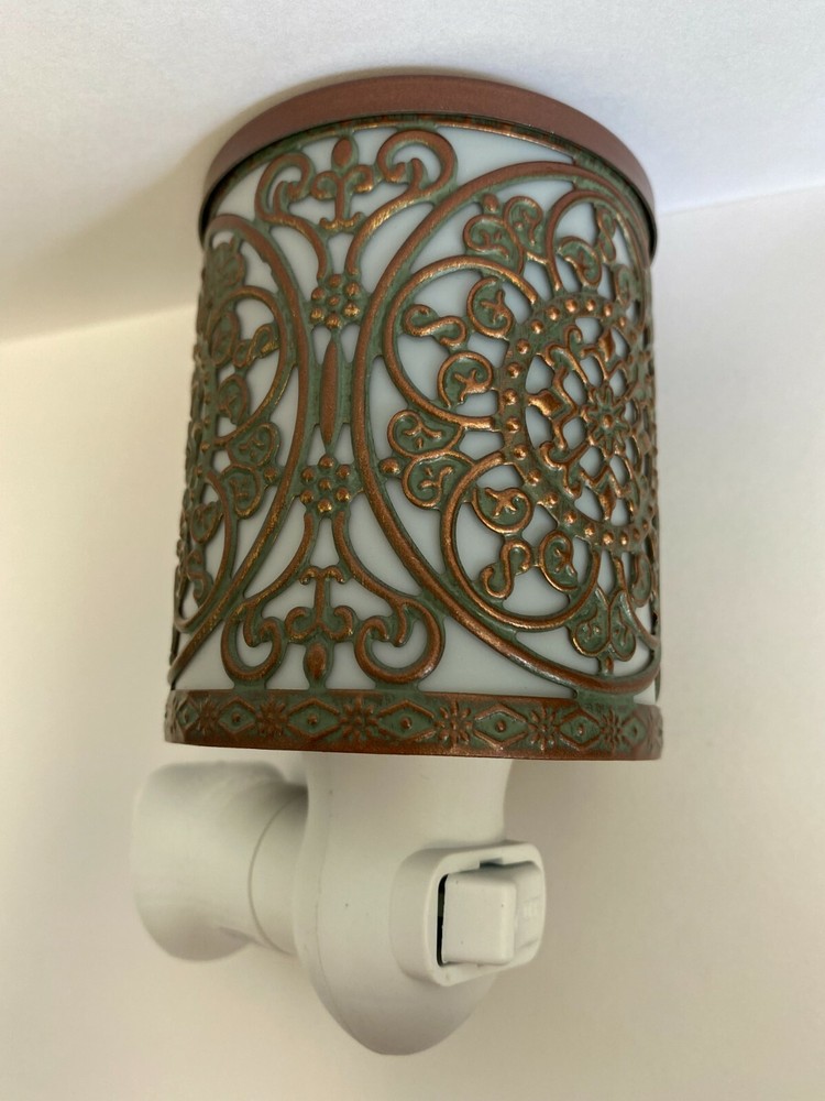 Wax Warmer Wall Plug-In Swivel Mount