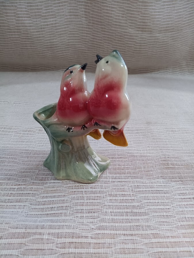 Vintage Parakeet Pair Parrot Planter Excellent