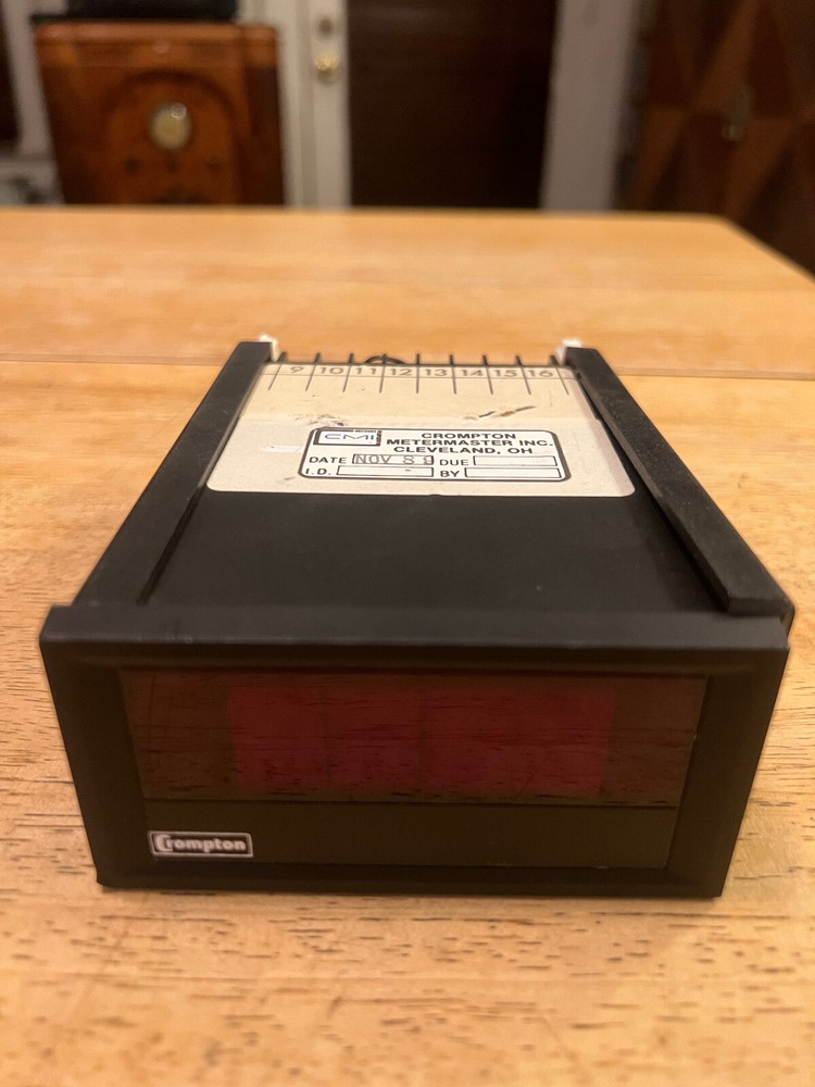 CROMPTON INSTRUMENTS 262-DDV DIGITAL D/C VOLT METER