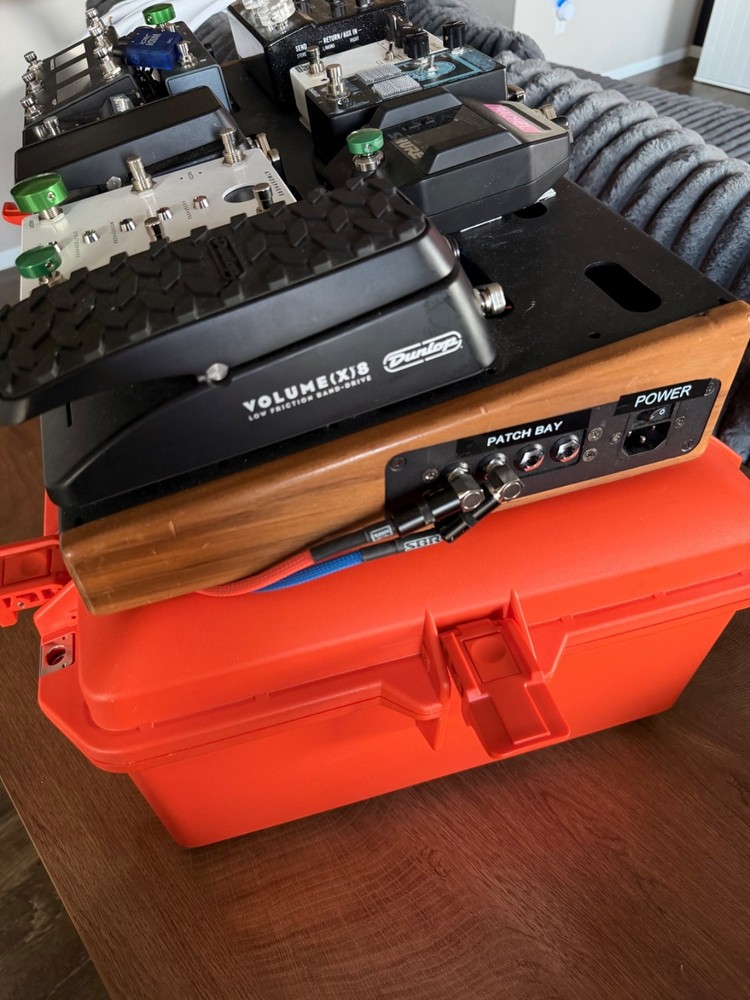 Tour Ready Pedalboard Rig