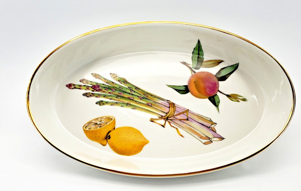 Royal Worcester Evesham  Oval Serving / Baking Dish Shape 30 Size 4 asparagus