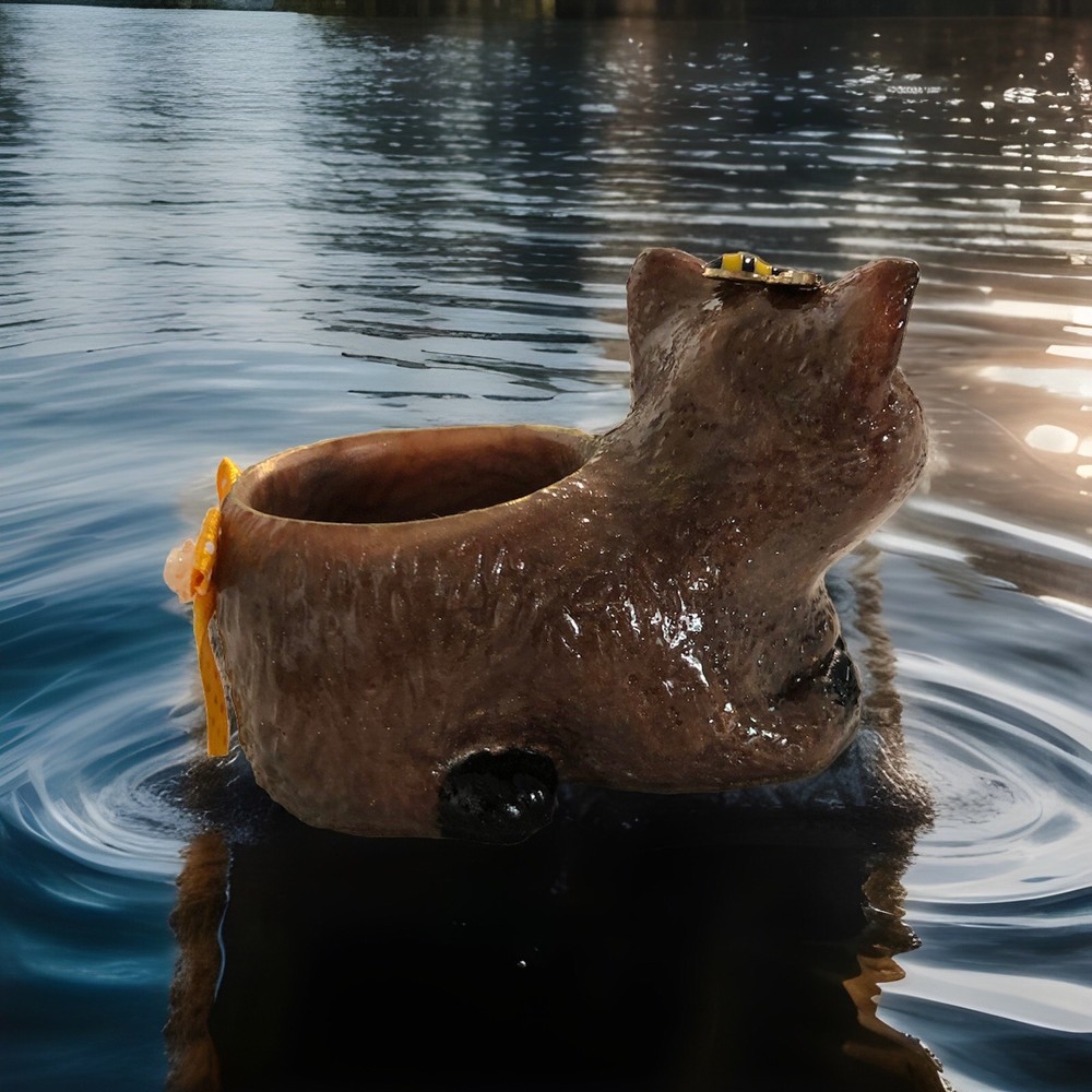 Kitty trinket holder or planter￼