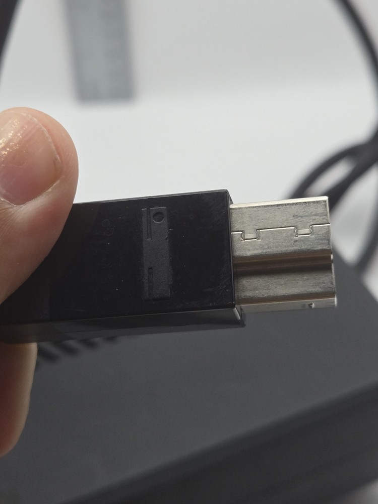 Microsoft Xbox One Kinect Camera Motion Sensor Bar Model 1520 (UNTESTED) SEE PIC